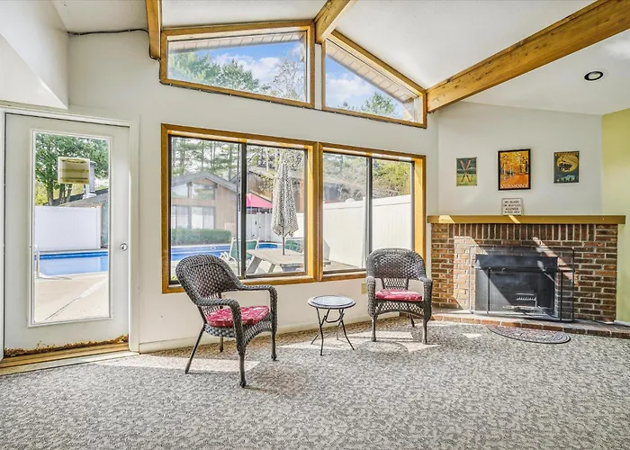 Cedarbrook One Bedroom Suite 11416