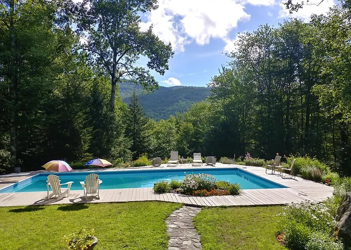 Cricket Hill Lodging